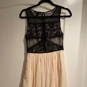 Forever 21 lace, cream dress